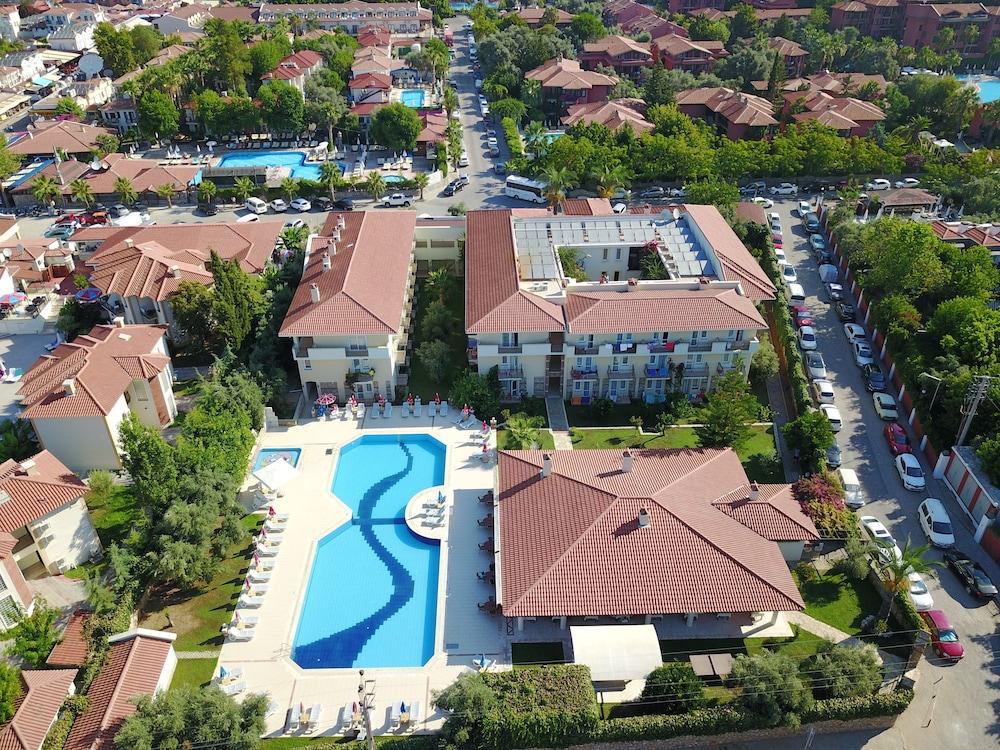 Mavruka Hotel 올루데니스 외부 사진