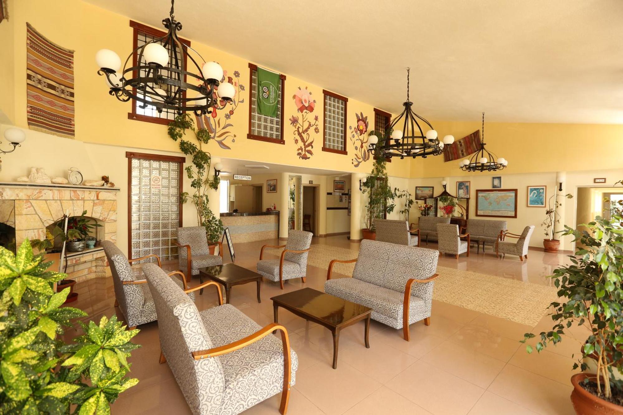 Mavruka Hotel 올루데니스 외부 사진