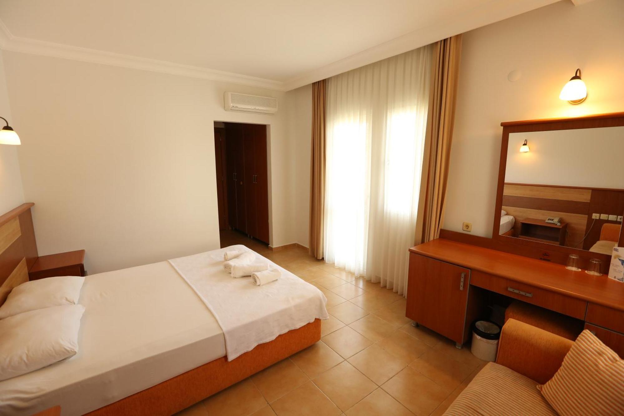 Mavruka Hotel 올루데니스 외부 사진