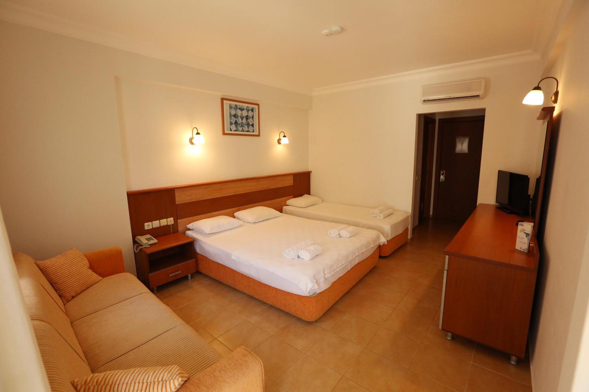 Mavruka Hotel 올루데니스 외부 사진